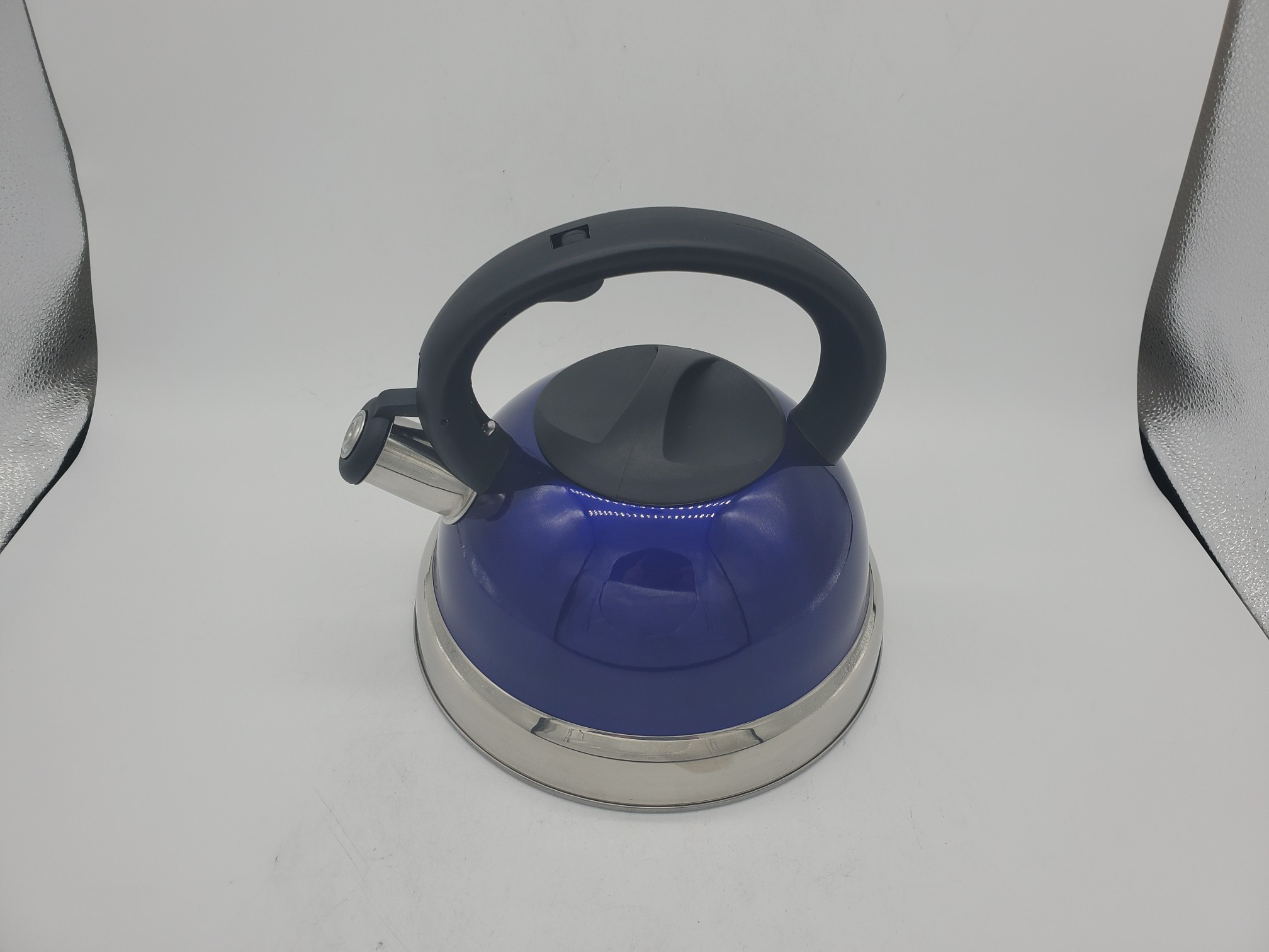 Stainless steel kettle, flat-bottomed piano kettle, household boiling kettle, thickened kettle, export colorful kettle details Picture