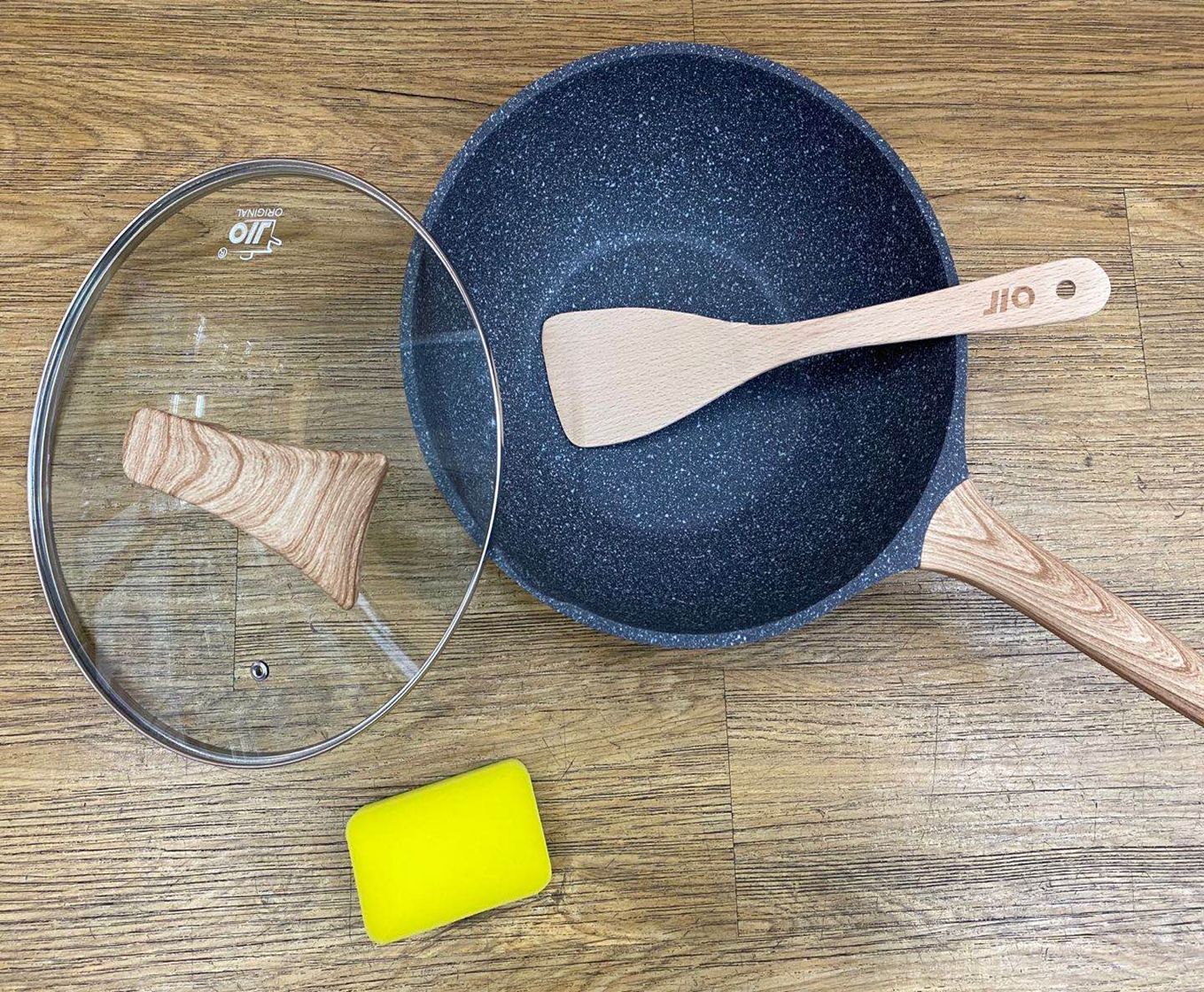 Yiwu Good quality tourmaline wok, non-stick wok, 30CM diameter, easy to rinse Specification image