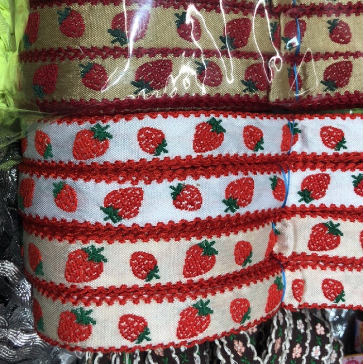 缝纫线涤纶/玉线/402高速缝纫线/高亮丝绒线/缝纫线细节图