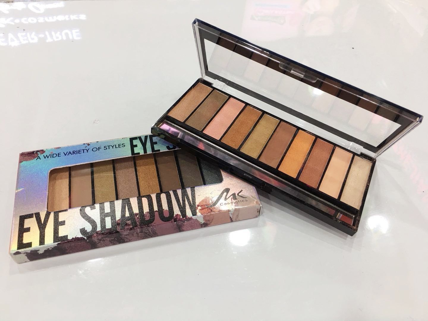Cross-Border Hot Spot Multi-Group Color Ten Color Eyeshadow Tray Three-Dimensional Gorgeous Natural Dress Durable Easy Color