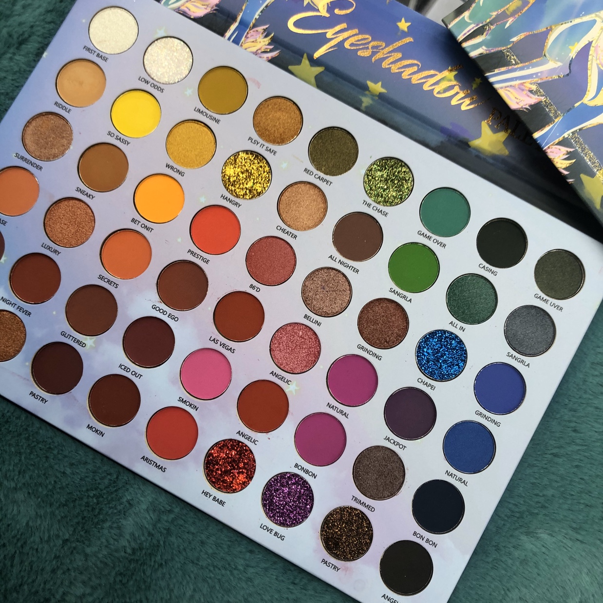 54 Color Eyeshadow Rainbow Unicorn Multi-Color Fashion All-In-One Eyeshadow Tray details Picture