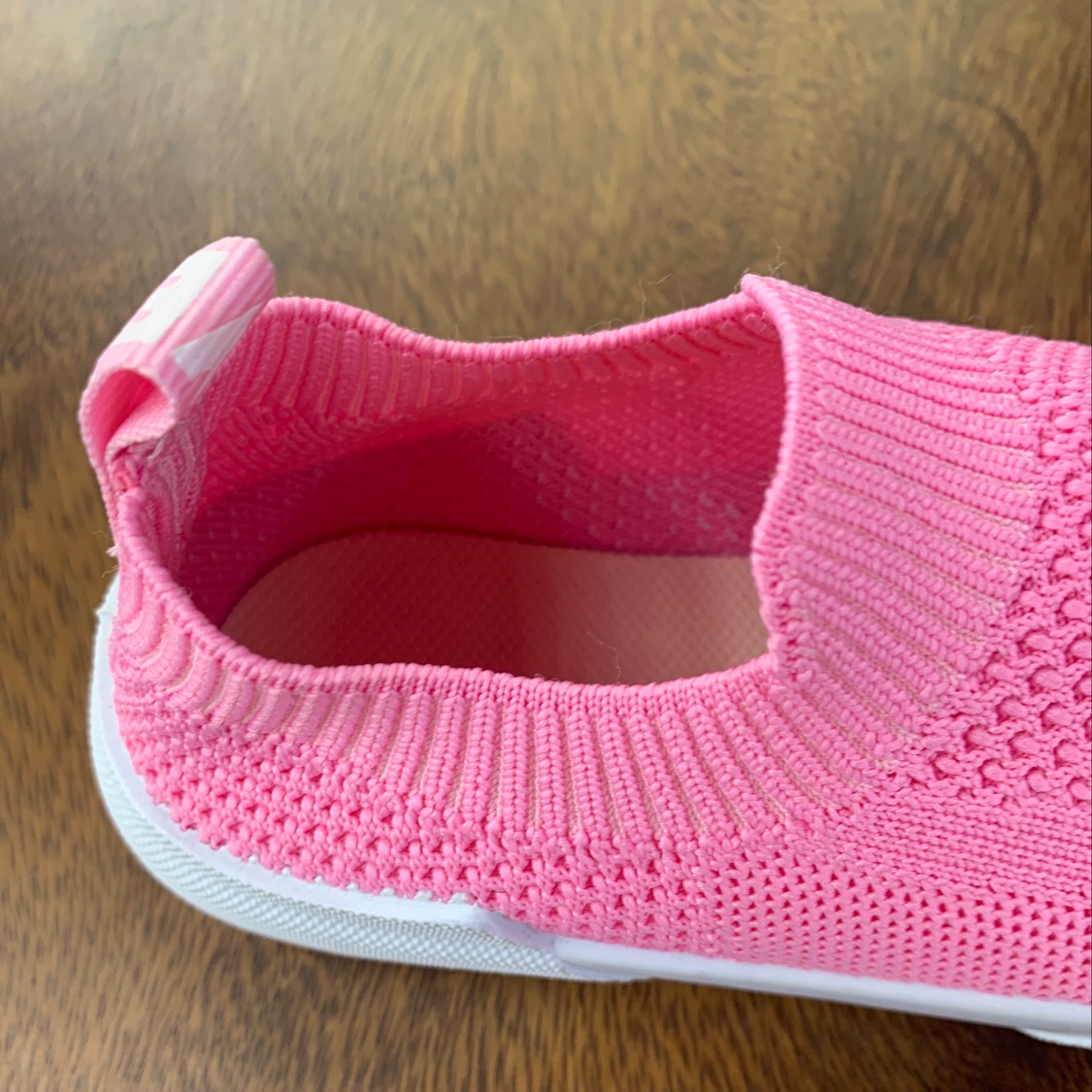 2020 new children's breathable mesh shoes overall appearance appreciation