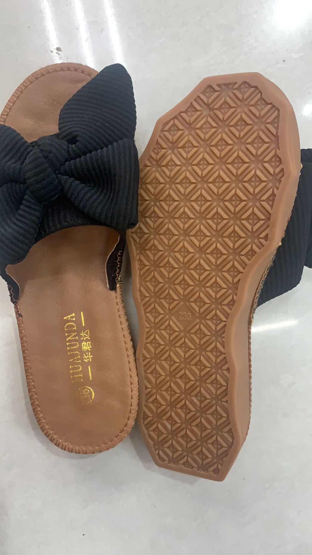 New fashionable and trendy black bow slippers for women details Picture