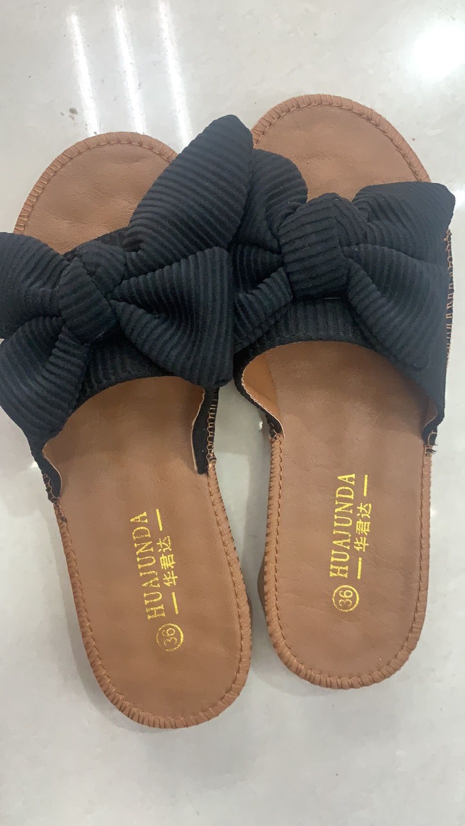 New fashionable and trendy black bow slippers for women