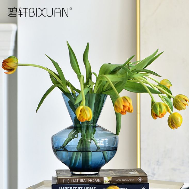 Yiwu Selection modern simple hand - blown glass vase home decoration decoration piece flower arrangement artifact thumbnail