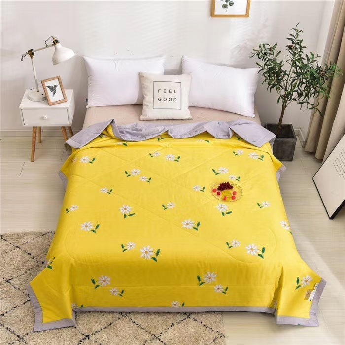 ☘ ️ 20 year chun xia new ☘ ️
🍓 cotton wide summer cool
Size: 200×230
🍭 fabric: 100% cotton,
🍭 filling: feather silk cotton details Picture