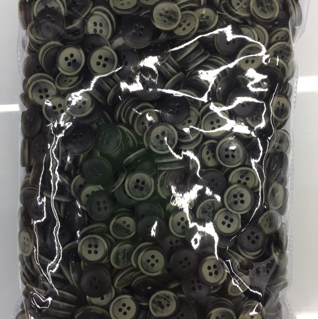 塑料按扣/扣子/纽扣/扣子配件/钮扣白底实物图