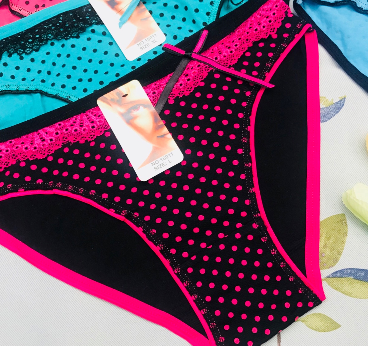 16011# Briefs details Picture