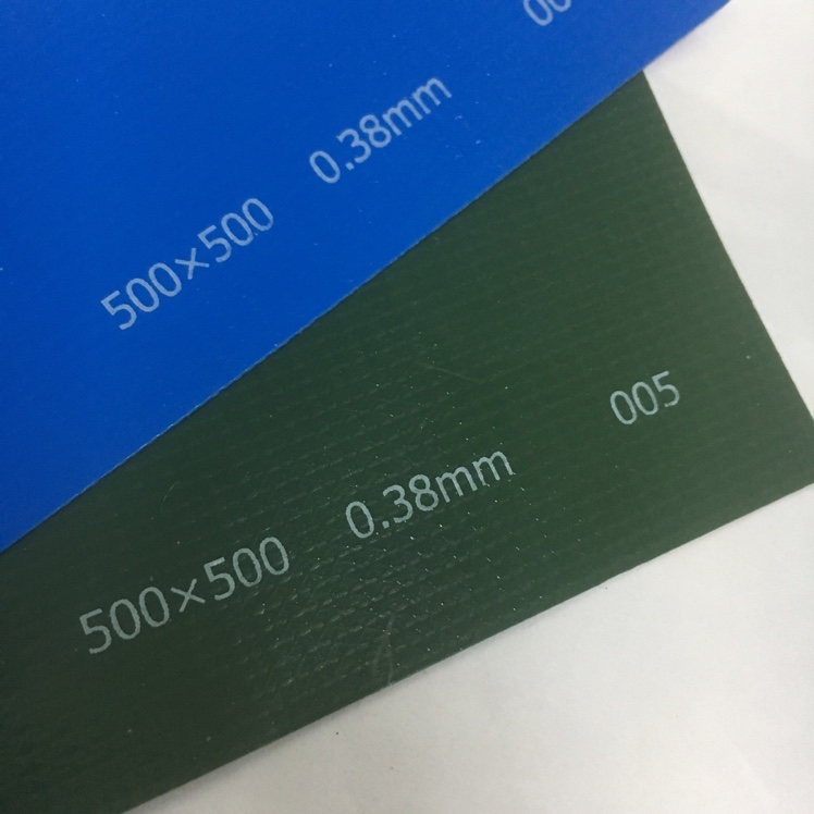 PVC夹网布印花防水包PVC膜500D1000D白底实物图