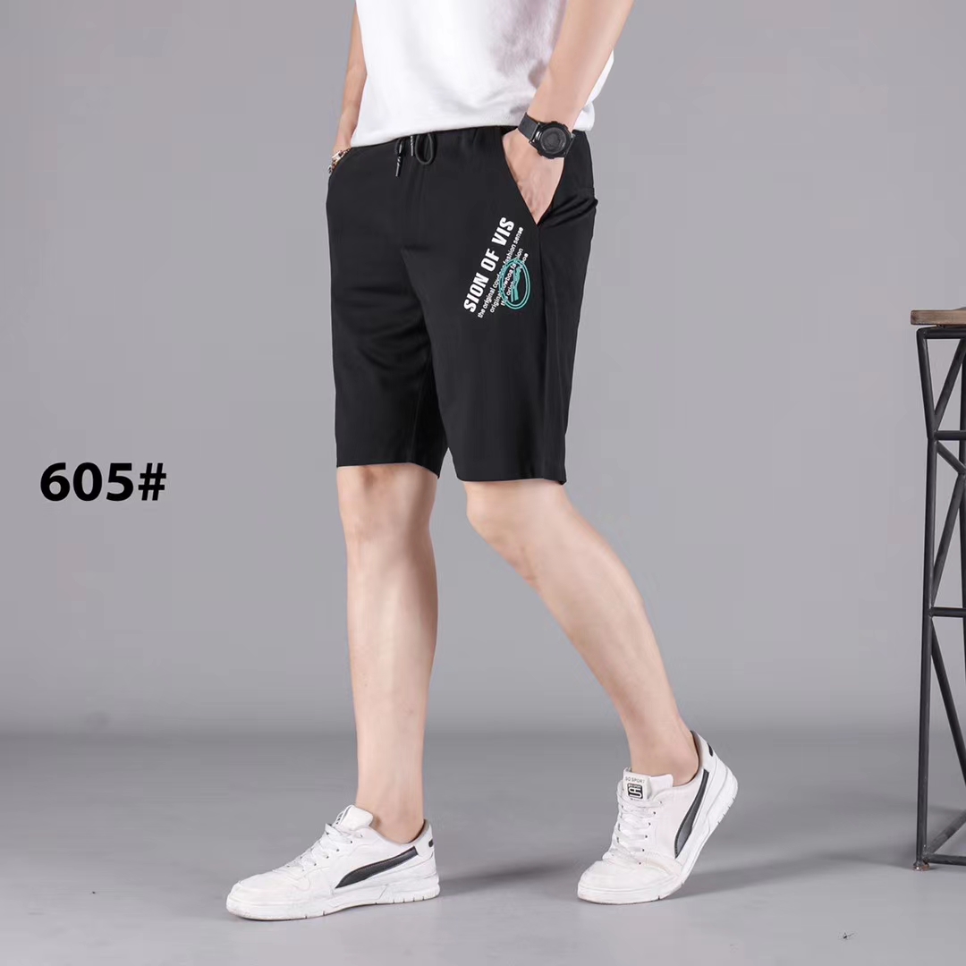 Men's sports shorts, good hand feel, comfortable fabric Application Scenario
