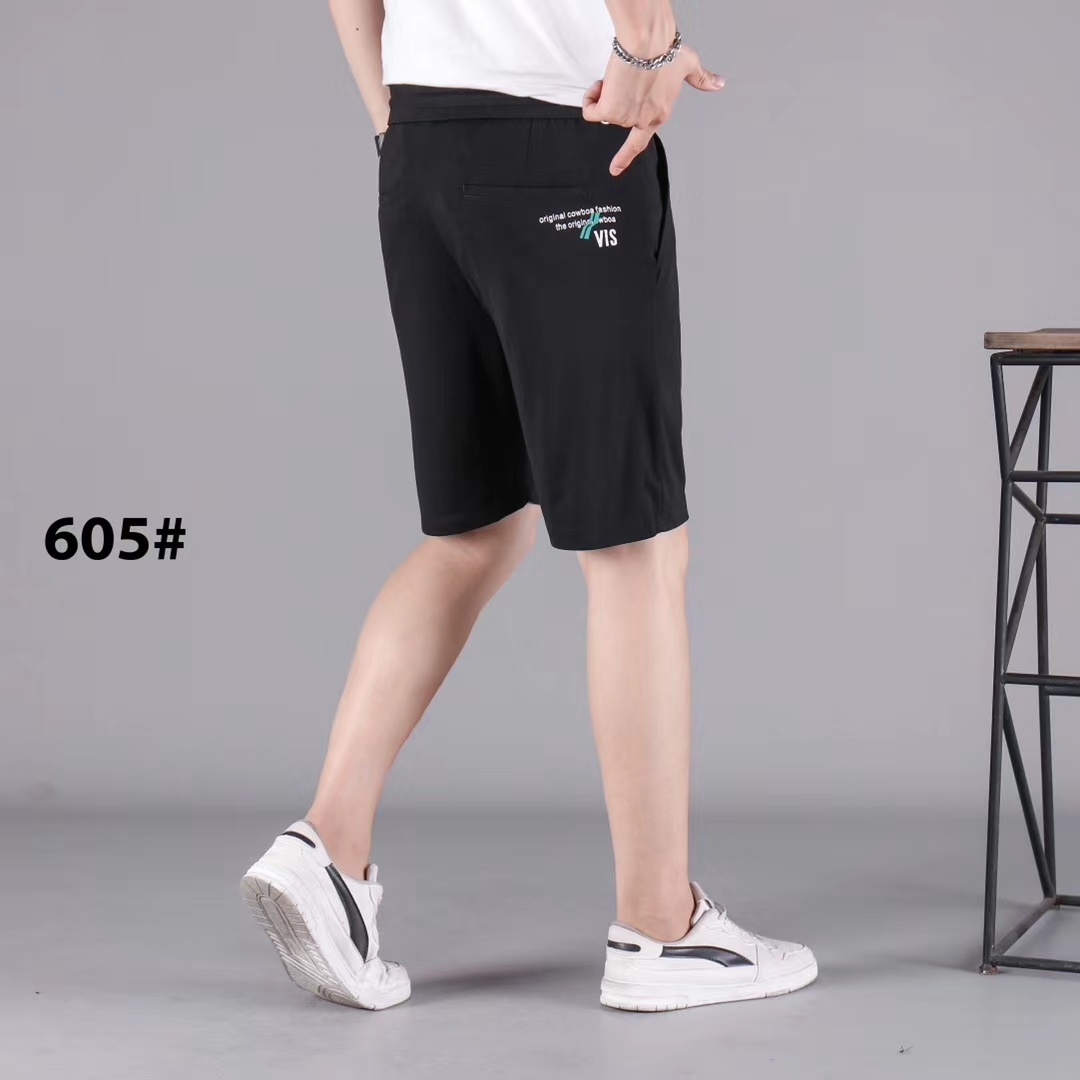 Men's sports shorts, good hand feel, comfortable fabric details Picture