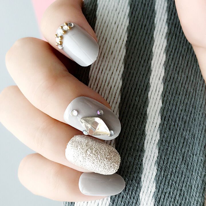 3D fashion bride nail, diamond-encrusted false nail clips, nail art piece set, decorative adhesive backing, discounted goods, diamond-encrusted round head wearable nail details Picture