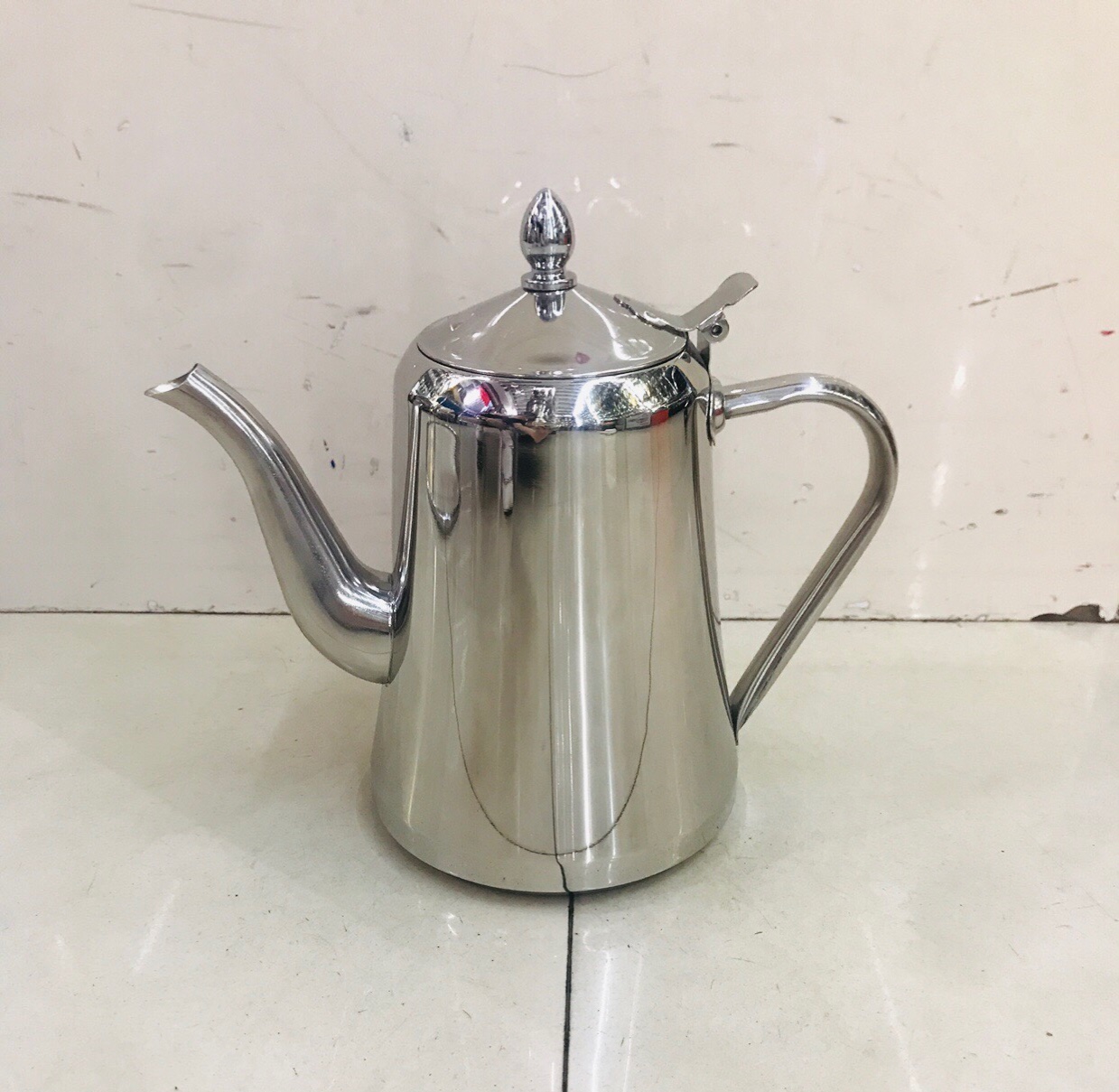 1.8L bell shaped long-nosed hot and cold pot