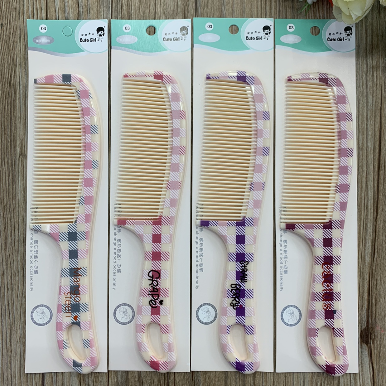 The straight hair comb is a practical and good product. It is affordable, sturdy and durable Specification image