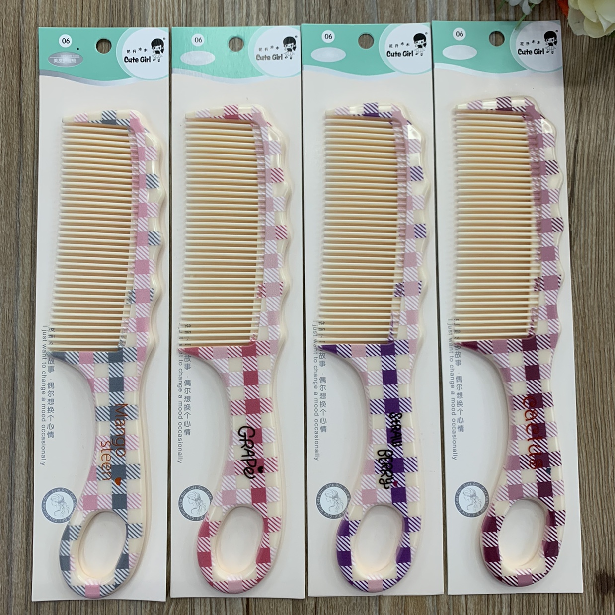 The straight hair comb is a practical and good product. It is affordable, sturdy and durable details Picture