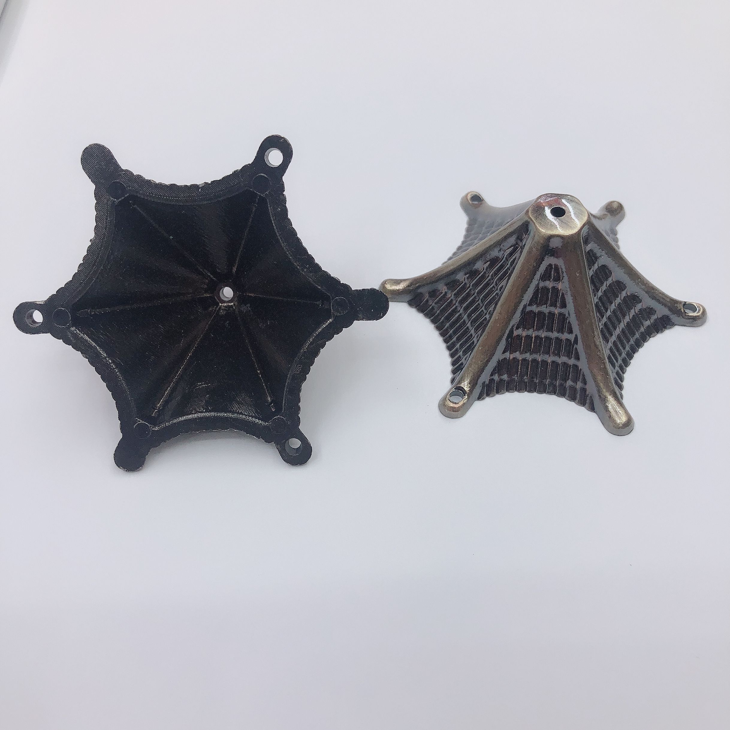 Manufacturers direct Yunnan tourism handicrafts fengling clink accessories tower cover hanging ornaments bronze folk handicrafts thumbnail