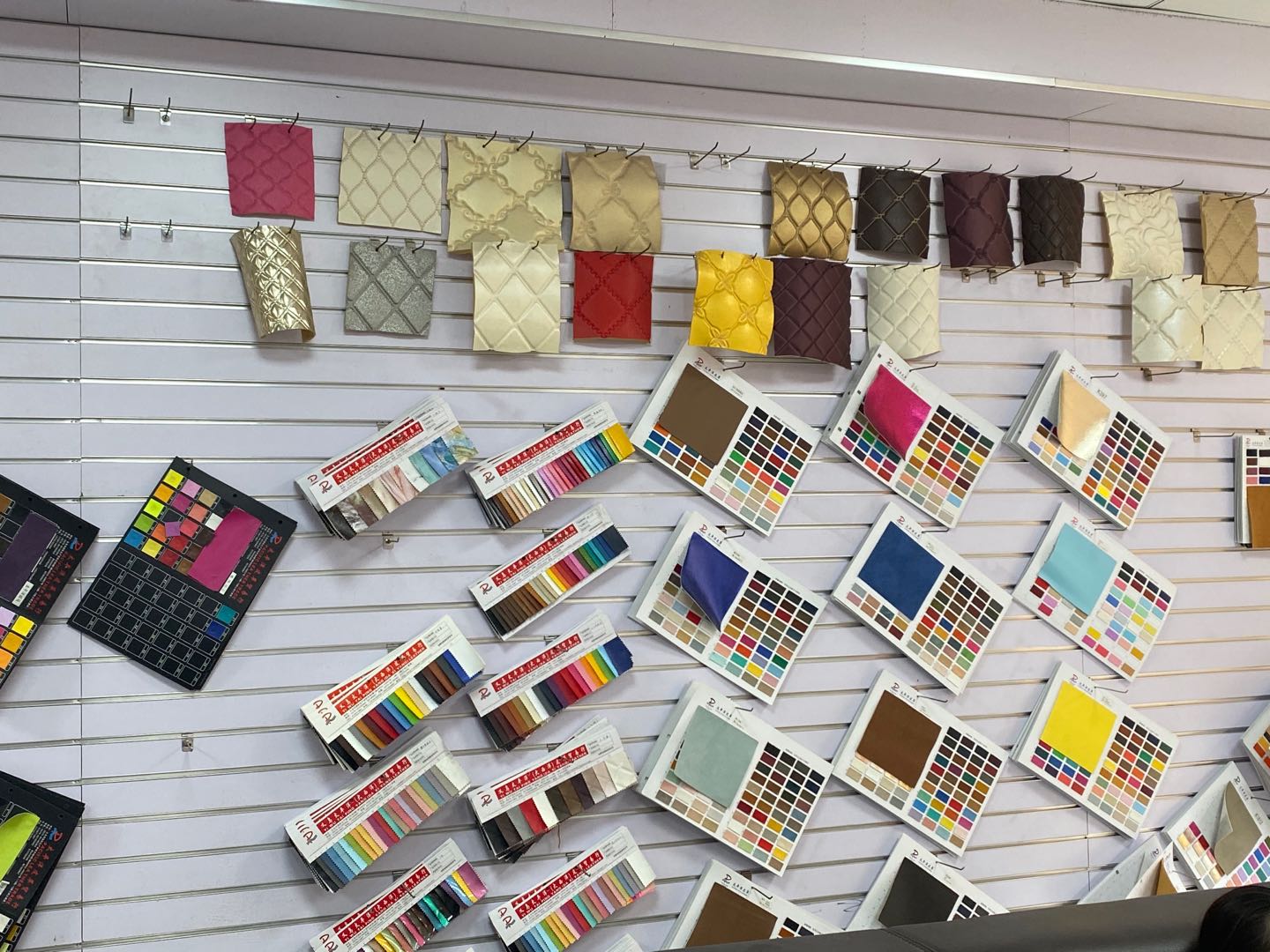 Yiwu Pacific Leather describe pic - 2