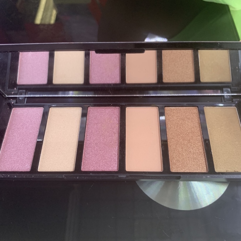 3D rectangular 6-color eyeshadow Specification image