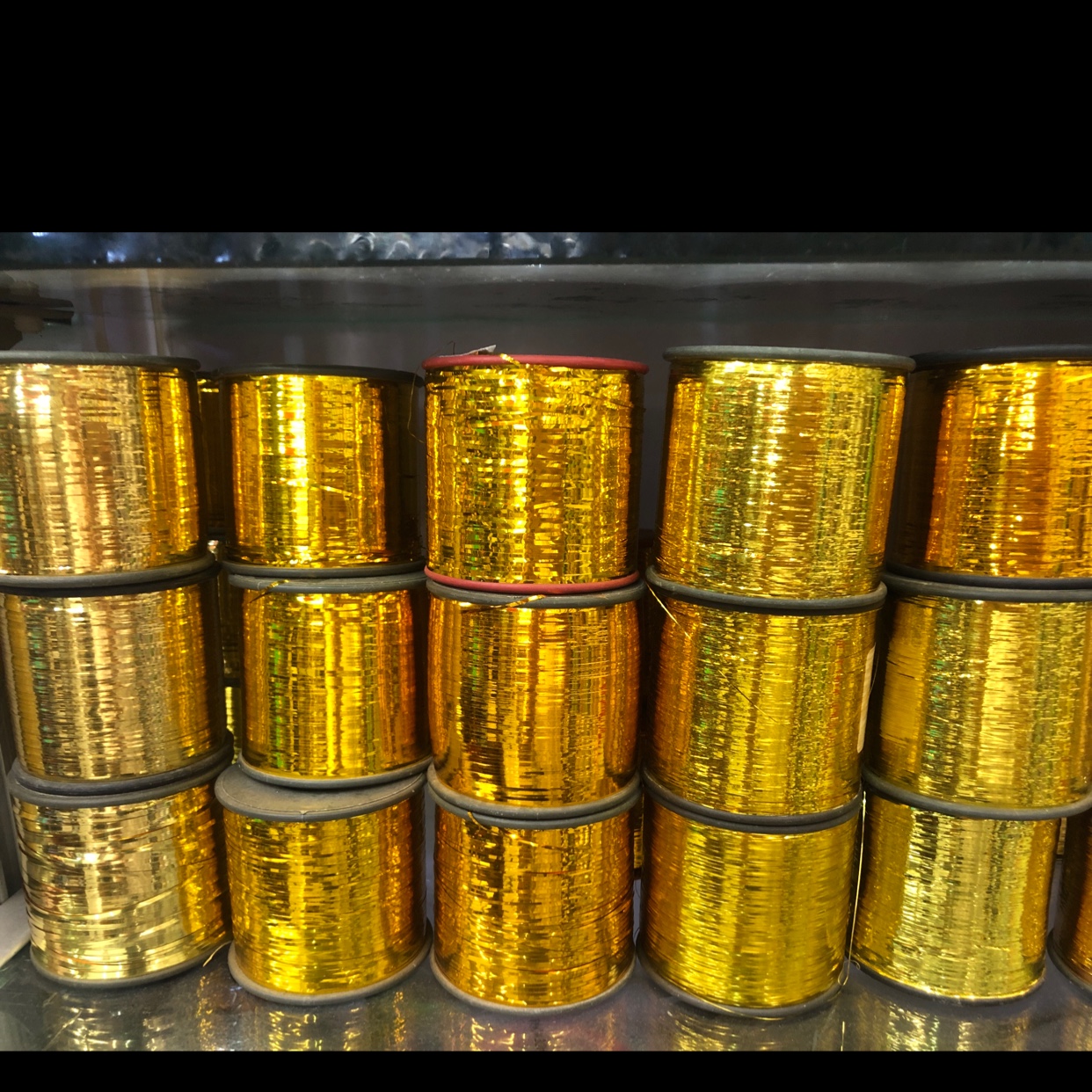 Gold Flat Line Sample