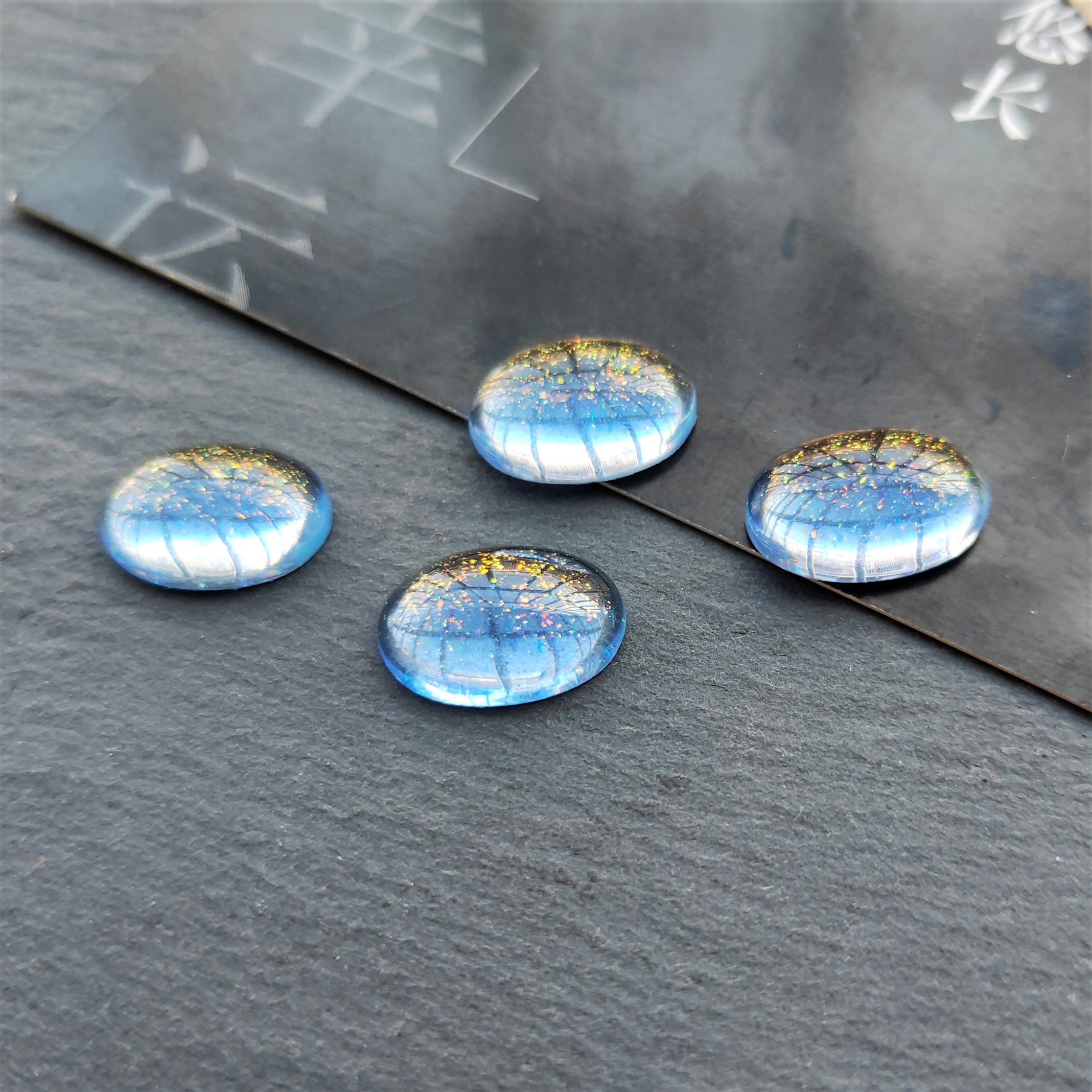 Best-selling handmade diy ancient-style hairpin accessory materials: resin imitation stone iridic inlaid oval gold powder ring Application Scenario