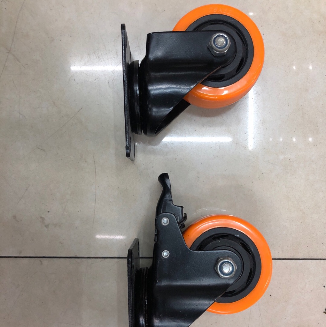 Casters details Picture