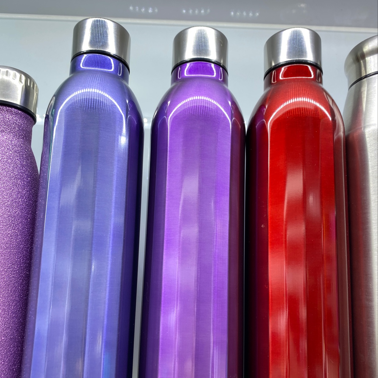 Single wall water bottles