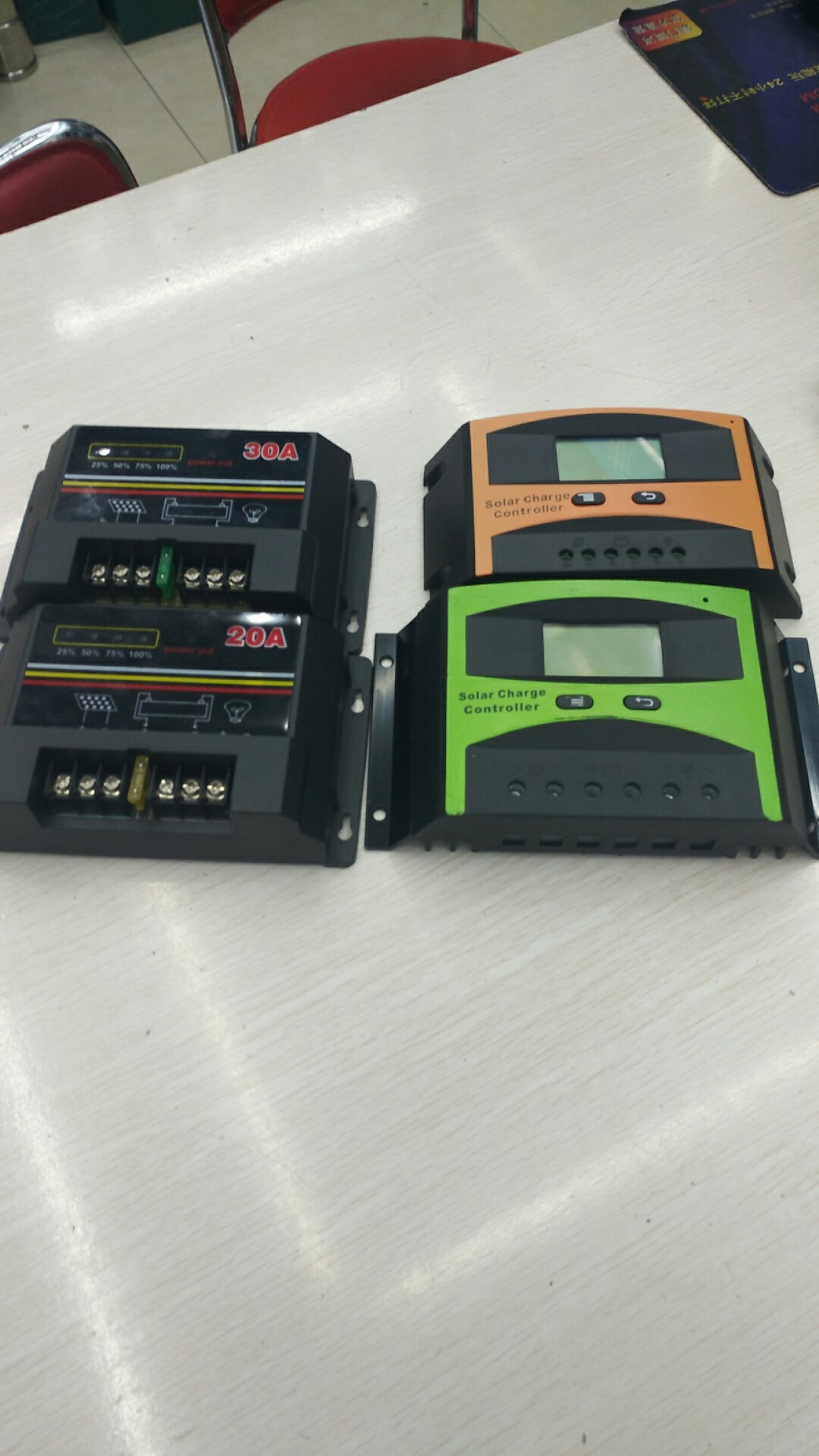 Solar charge controller产品图