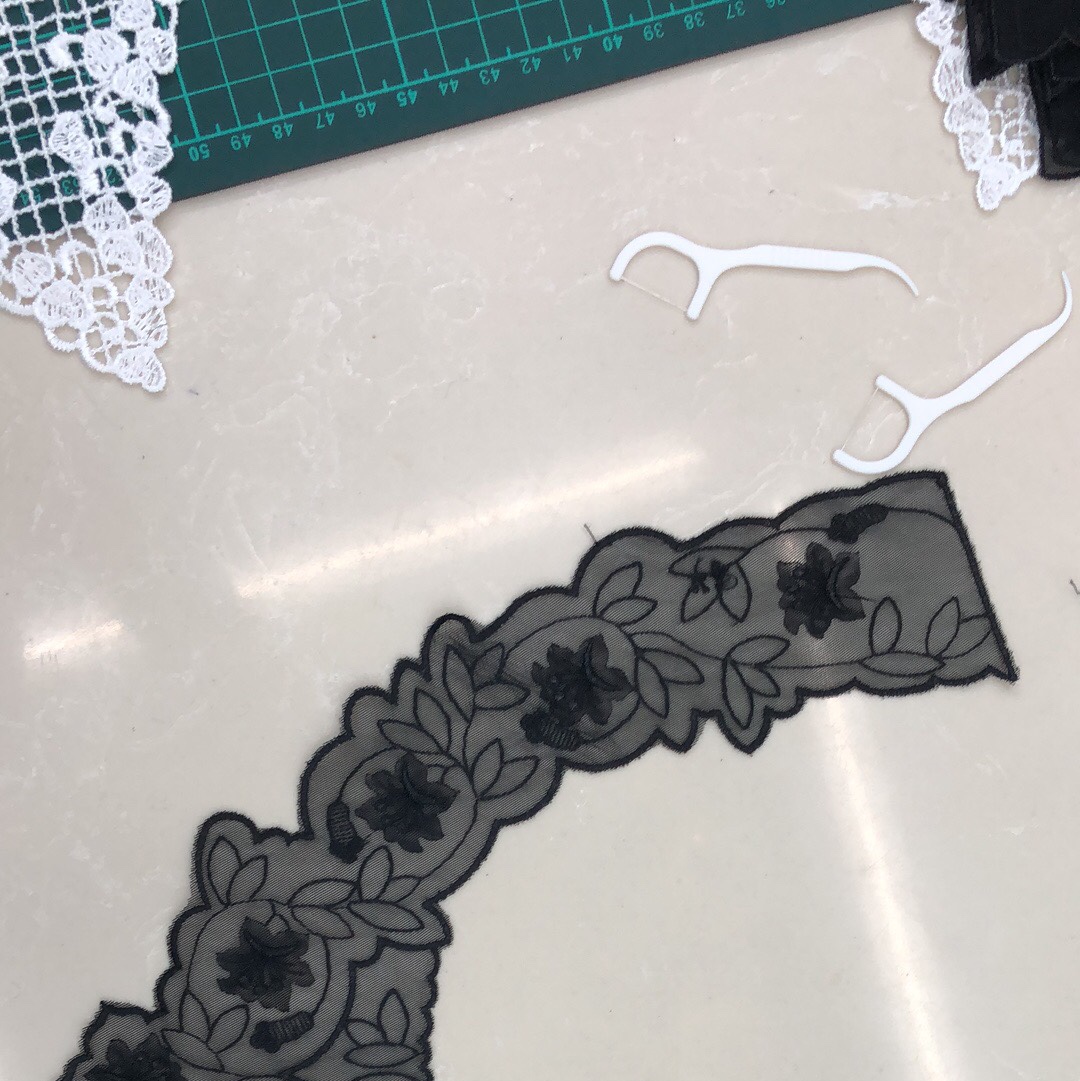 Three-dimensional floating embroidery collar flower details Picture