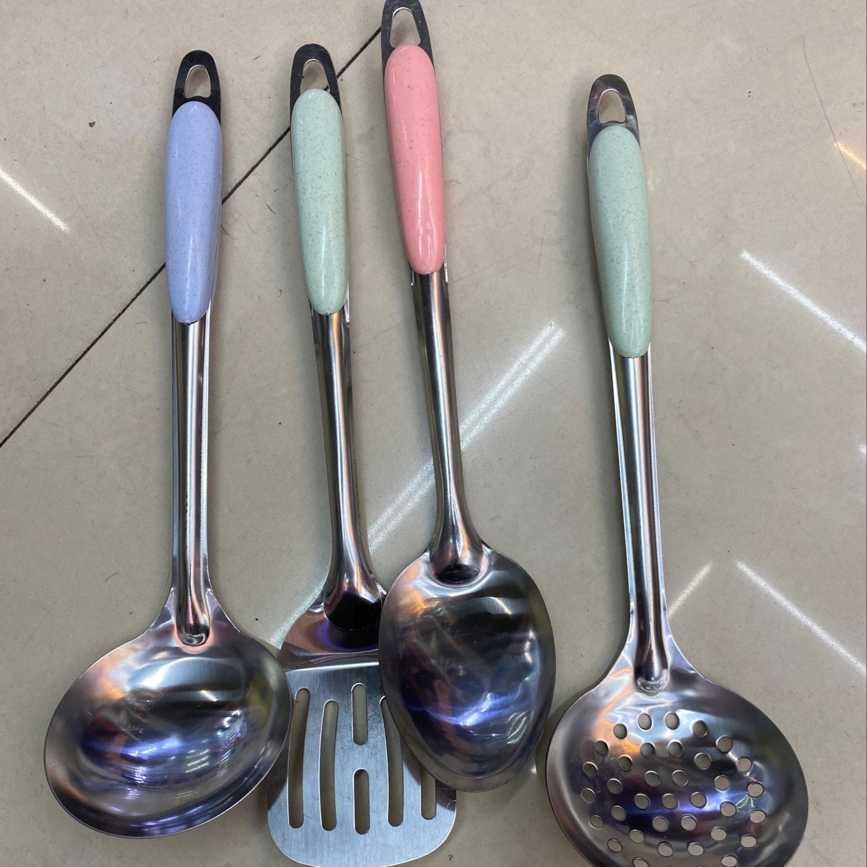 4PC厨具产品图