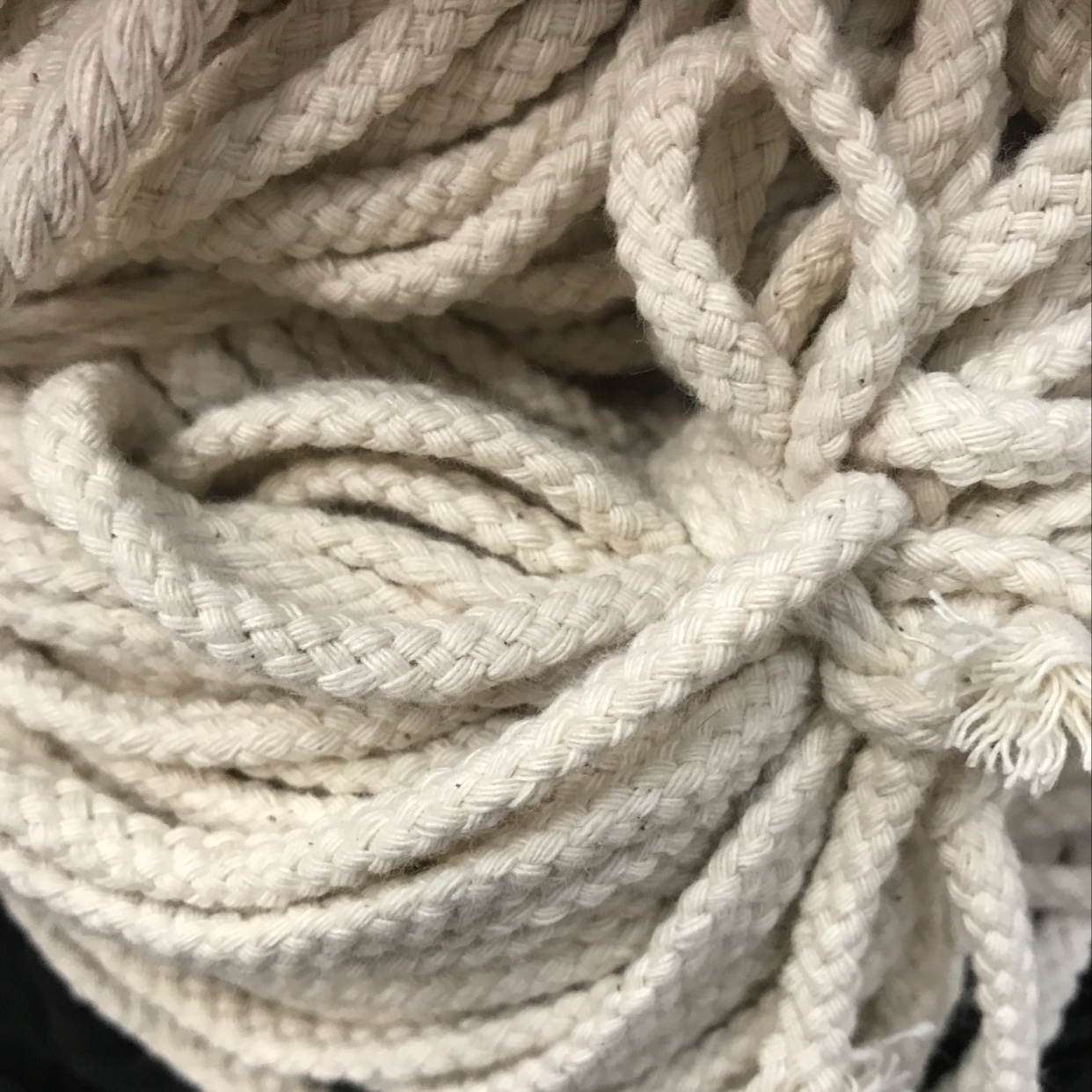 8股棉绳服装箱包工艺用绳抽绳彩色棉线束口绳子吊牌绳吊粒线箱包绳包边绳图