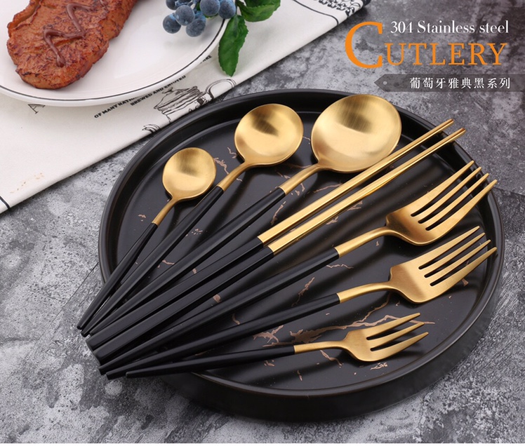 European-style grape-style Western food knife, fork, steak knife, fork, spoon, 304 stainless steel Western tableware, Instagram popular knife, fork and plate set Application Scenario