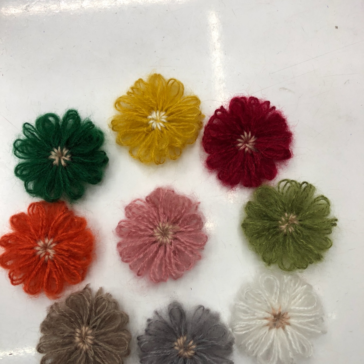 雨欣服装辅料，饰品，毛线花产品图