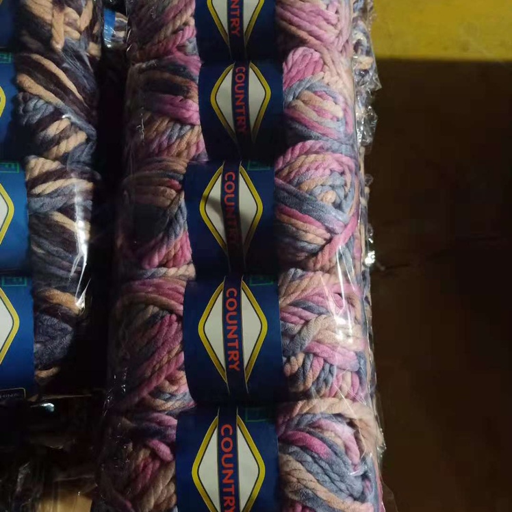 This product is made of 100% super-soft acrylic fibers and comes in bright segment dyed and solid colors. With a wide range of colors and favorable prices, we welcome your orders and inquiries. Item Picture