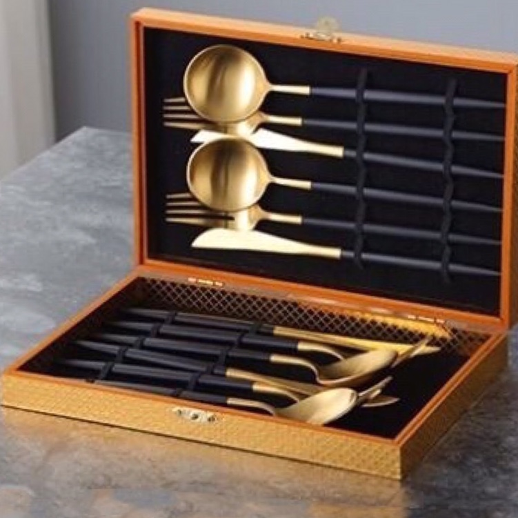 High-end 304 stainless steel knife and fork set, European-style Western dining tableware, household steak knife and fork set Item Picture