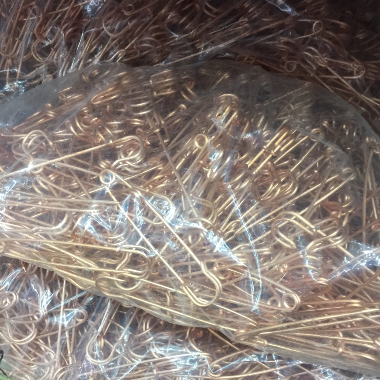 قطع غيار السبائك ذات ثلاثة ألوان