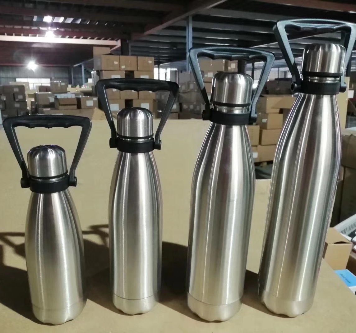 500ML可乐瓶白底实物图