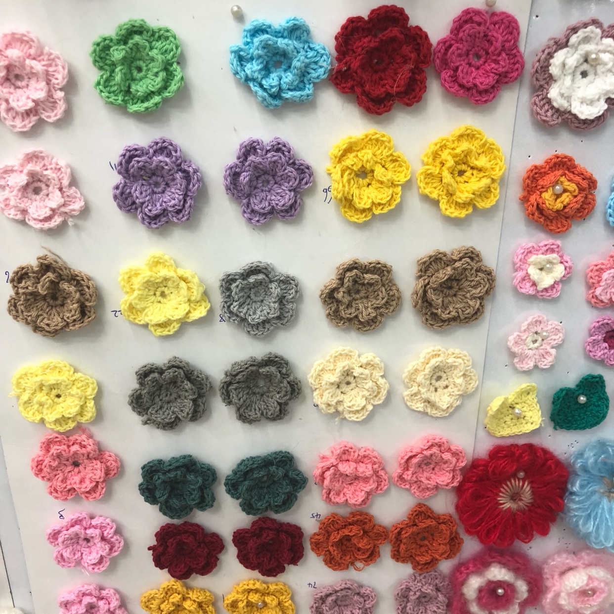 雨欣服装辅料，饰品，毛线花白底实物图