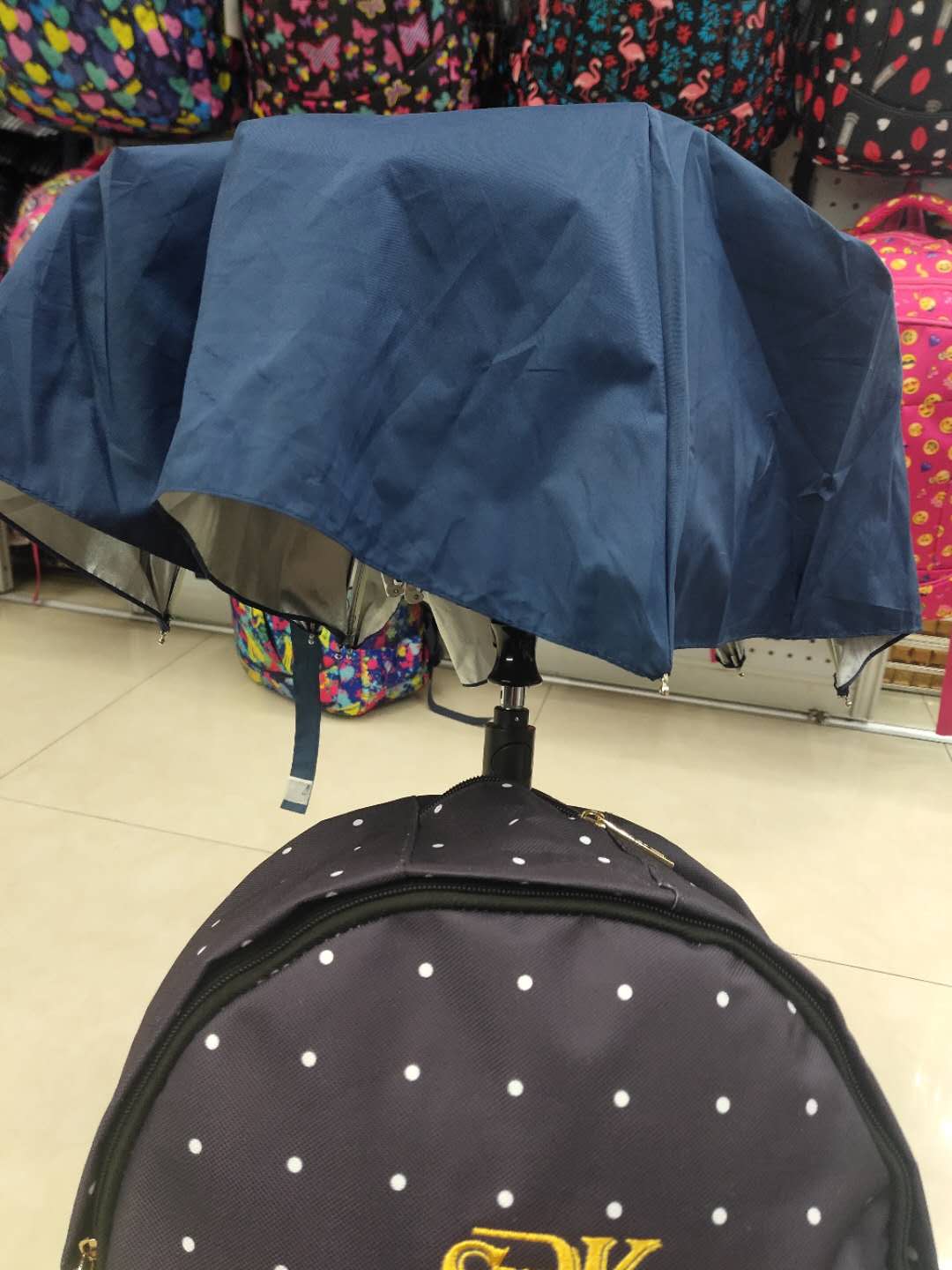 The newly developed umbrella backpack in 2020 is a great backpack for business trips with kids detail image 4