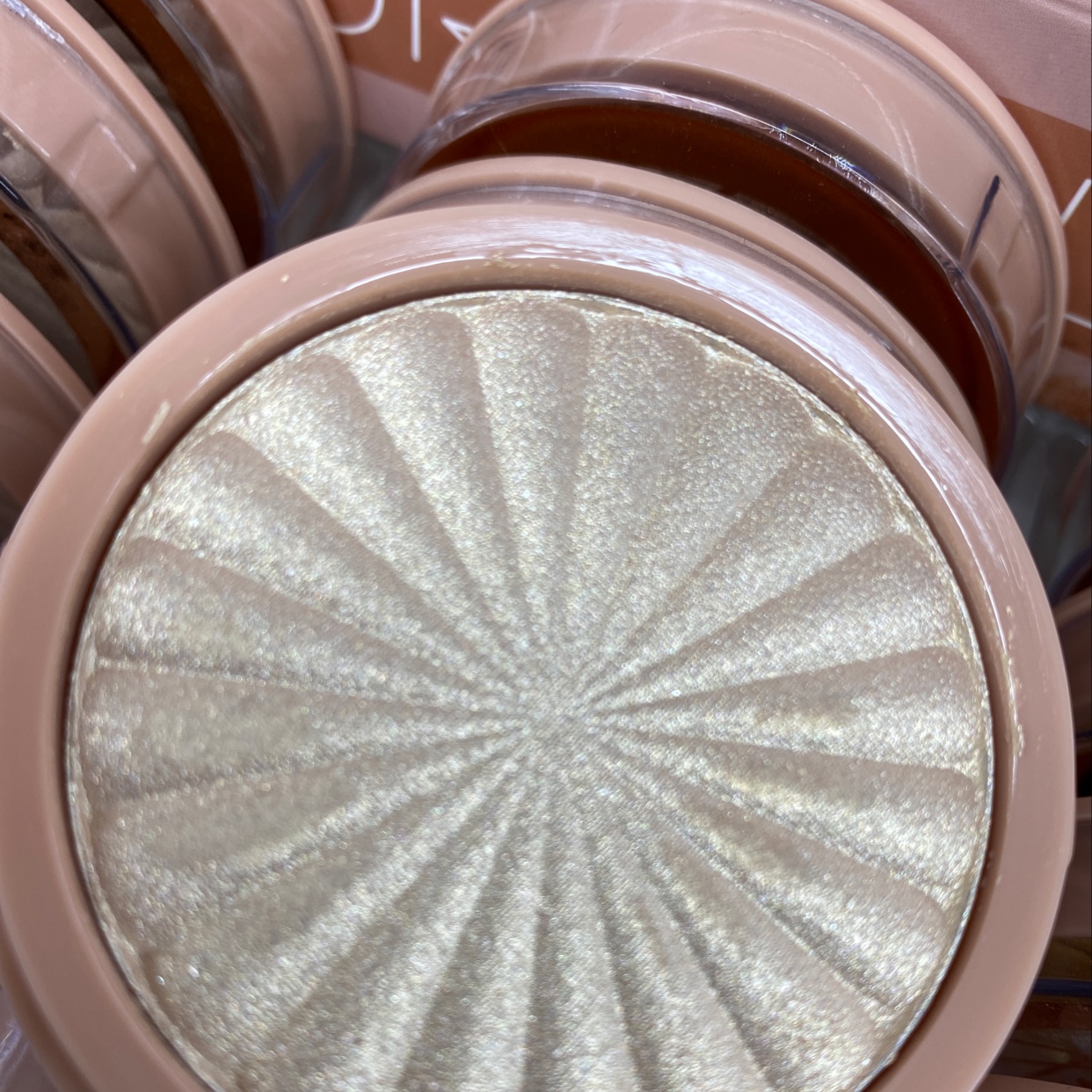 Highlighter Application on Face