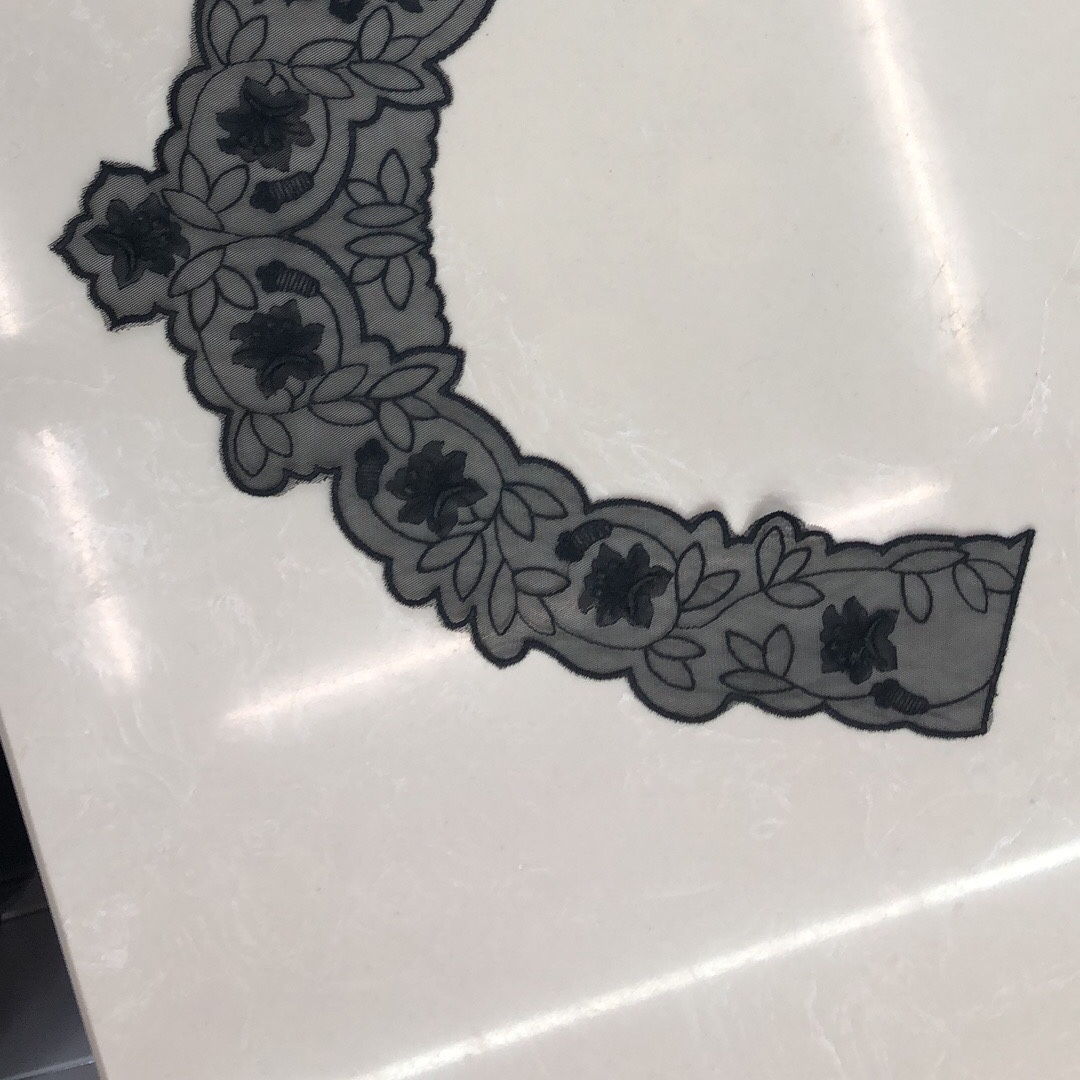 Three-dimensional floating embroidery collar flower Specification image