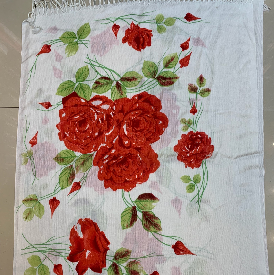 Printed long scarves made of imitation cashmere thumbnail