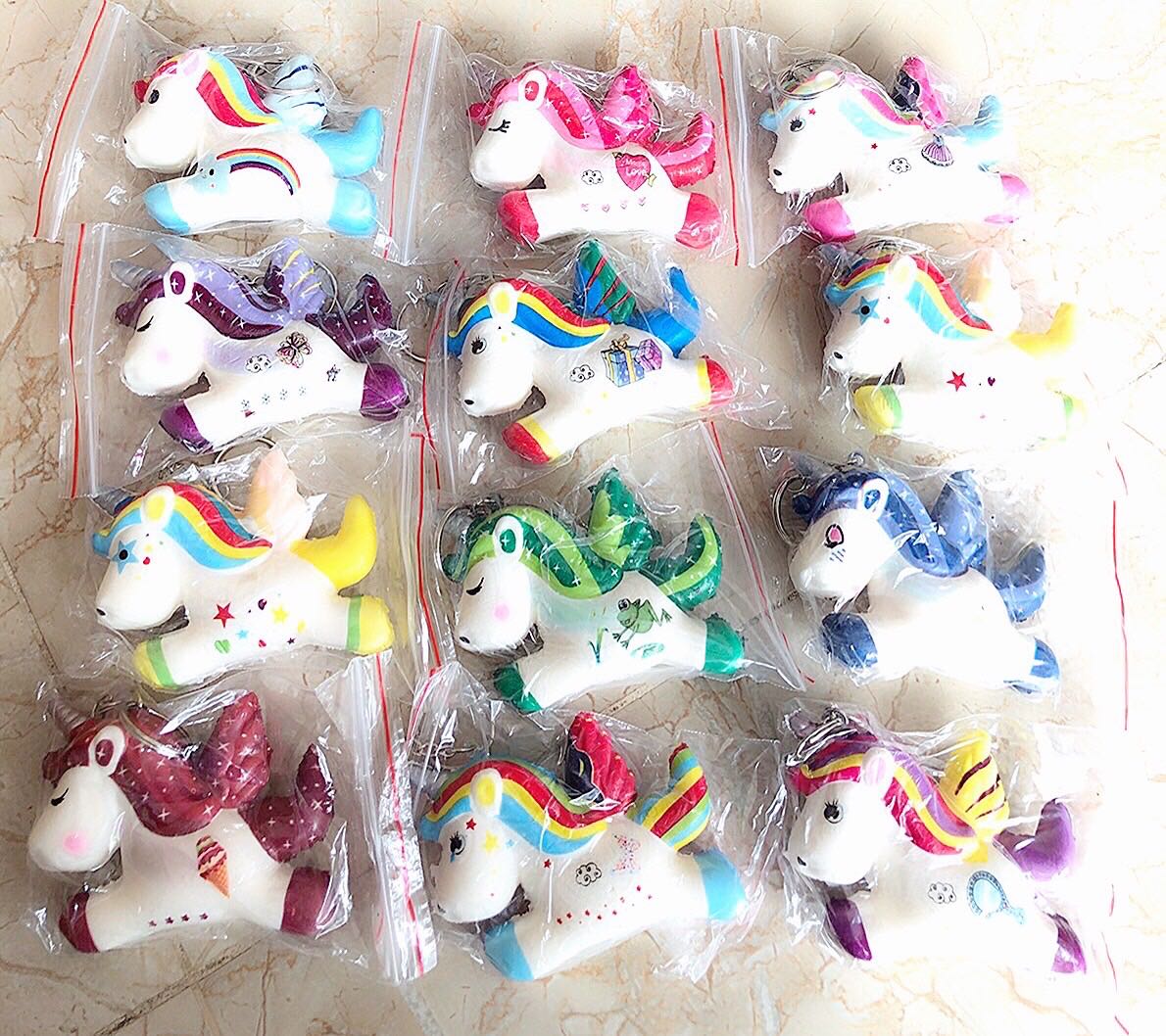 Pusquishy slow recovery unzip toy Pegasus key chain thumbnail