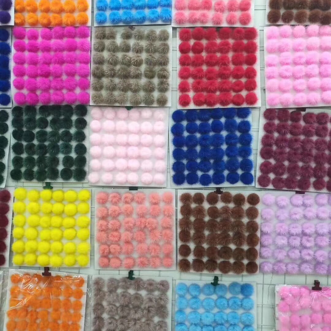彩色郁金香毛绒配件/高弹毛球5厘米/毛毡球/儿童玩具/娃娃机毛绒公仔产品图