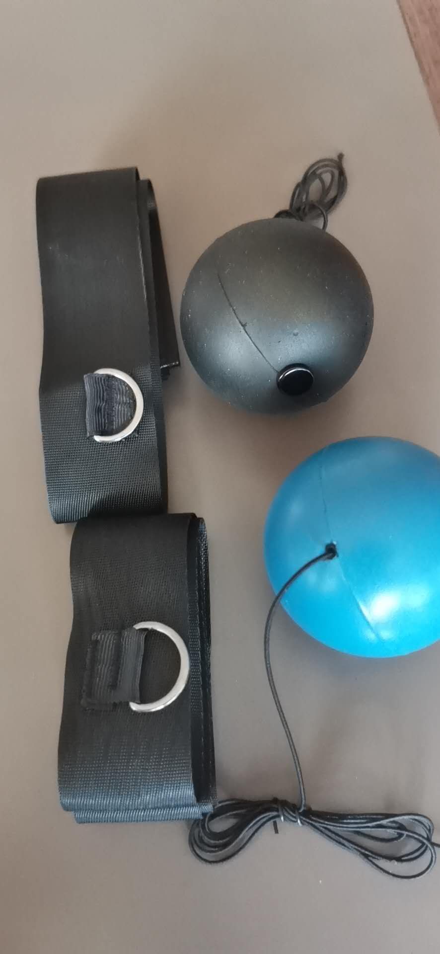 拳击速度球海绵喷漆玩具球细节图