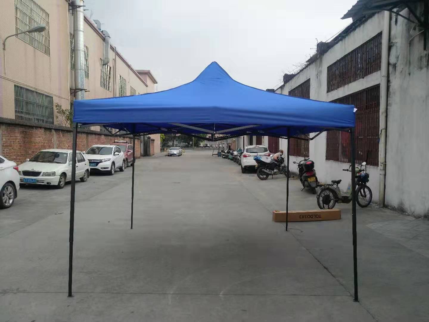 3*3, 3*4.5, 3*6 small Diamond outdoor canopy exhibition and sales tents Application Scenario