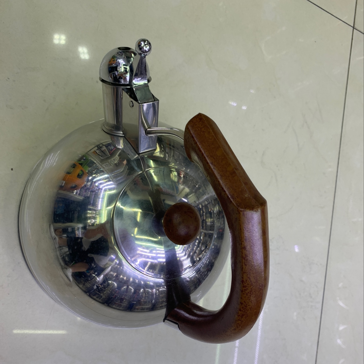 Stainless steel kettle, induction cooker and gas stove details Picture