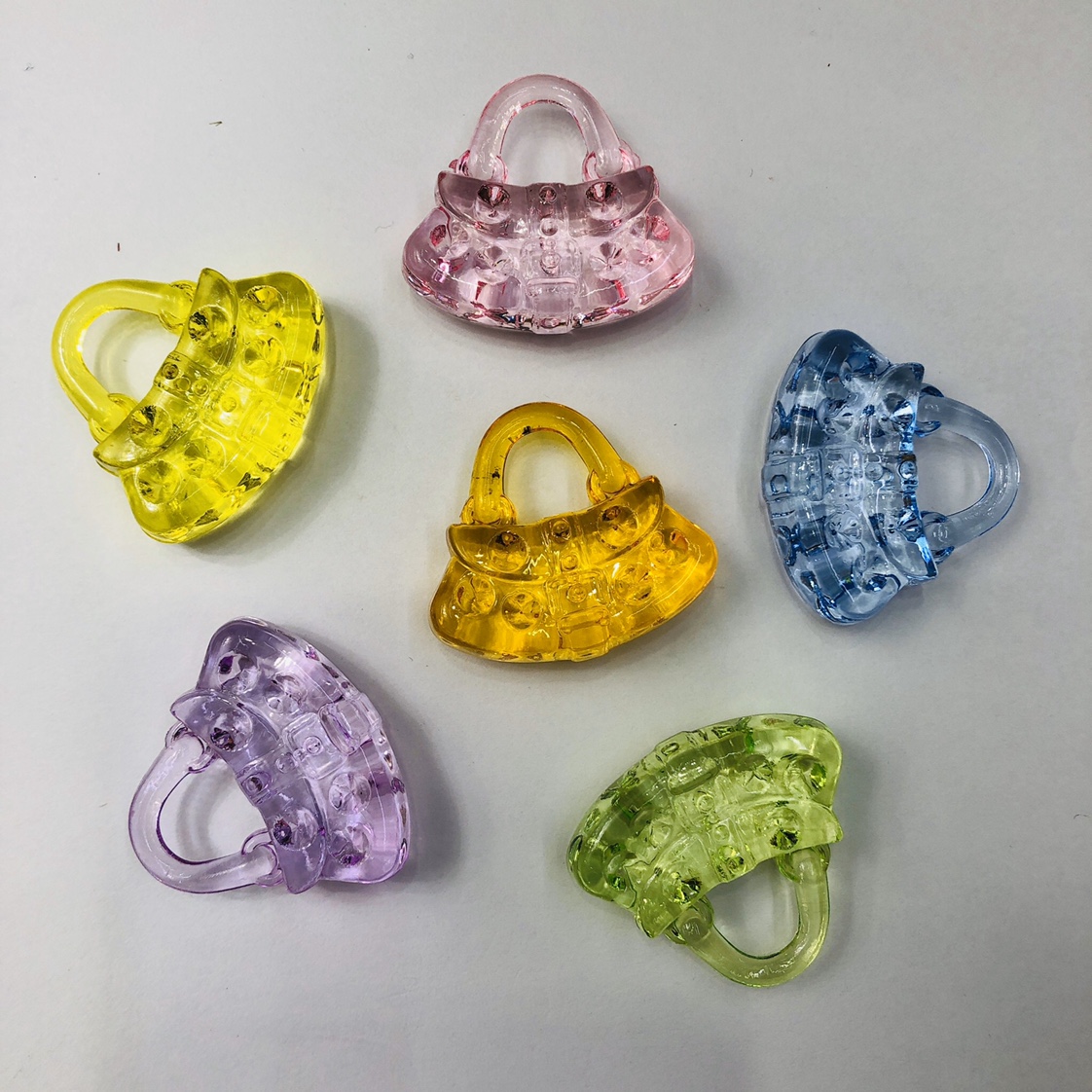Manufacturers direct acrylic bags crystal toys 36*32mm26*22mm children toys