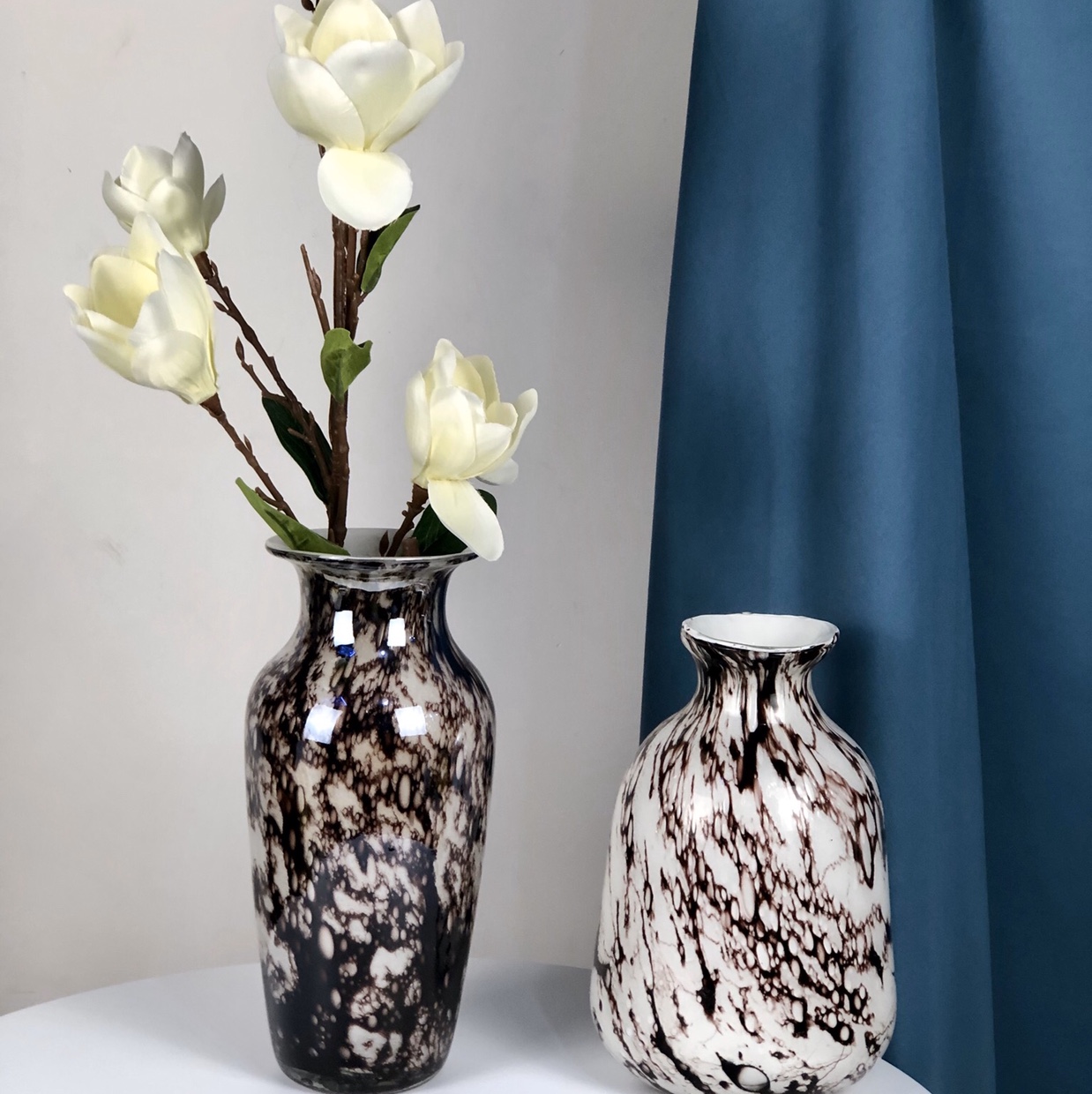 New Chinese-style decorative sword and knife glass ornaments designer model room living room vase light luxury soft decoration gift Application Scenario