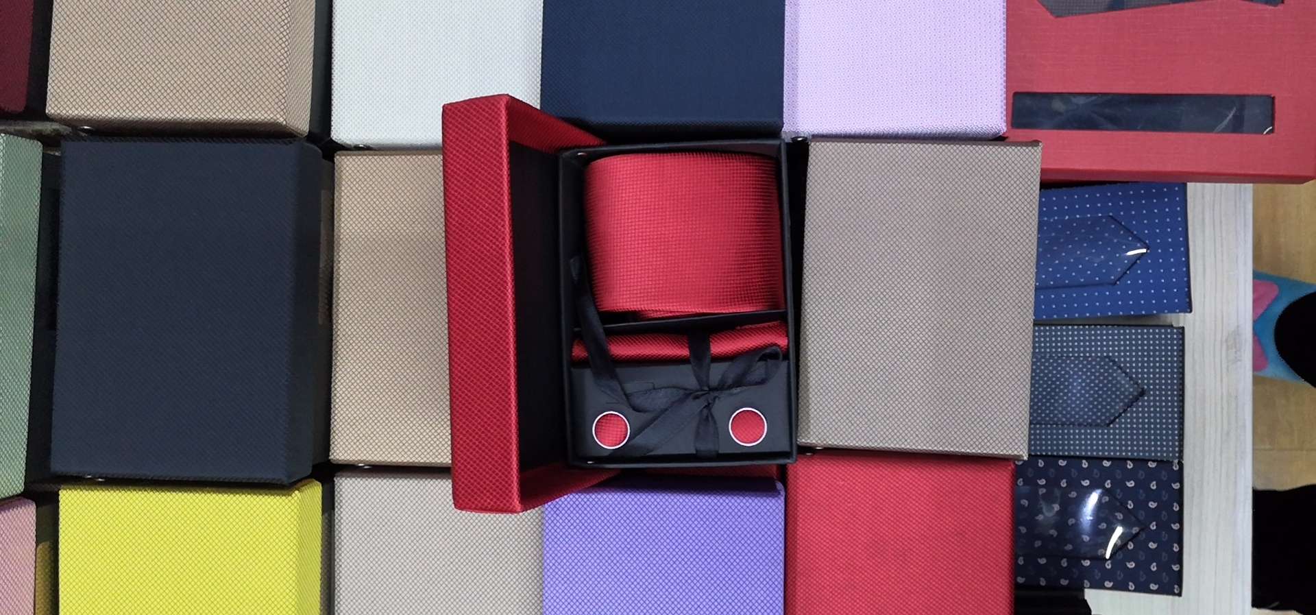 Custom-made casual ties in stock, direct sales from the tie manufacturer, business men's ties Application Scenario