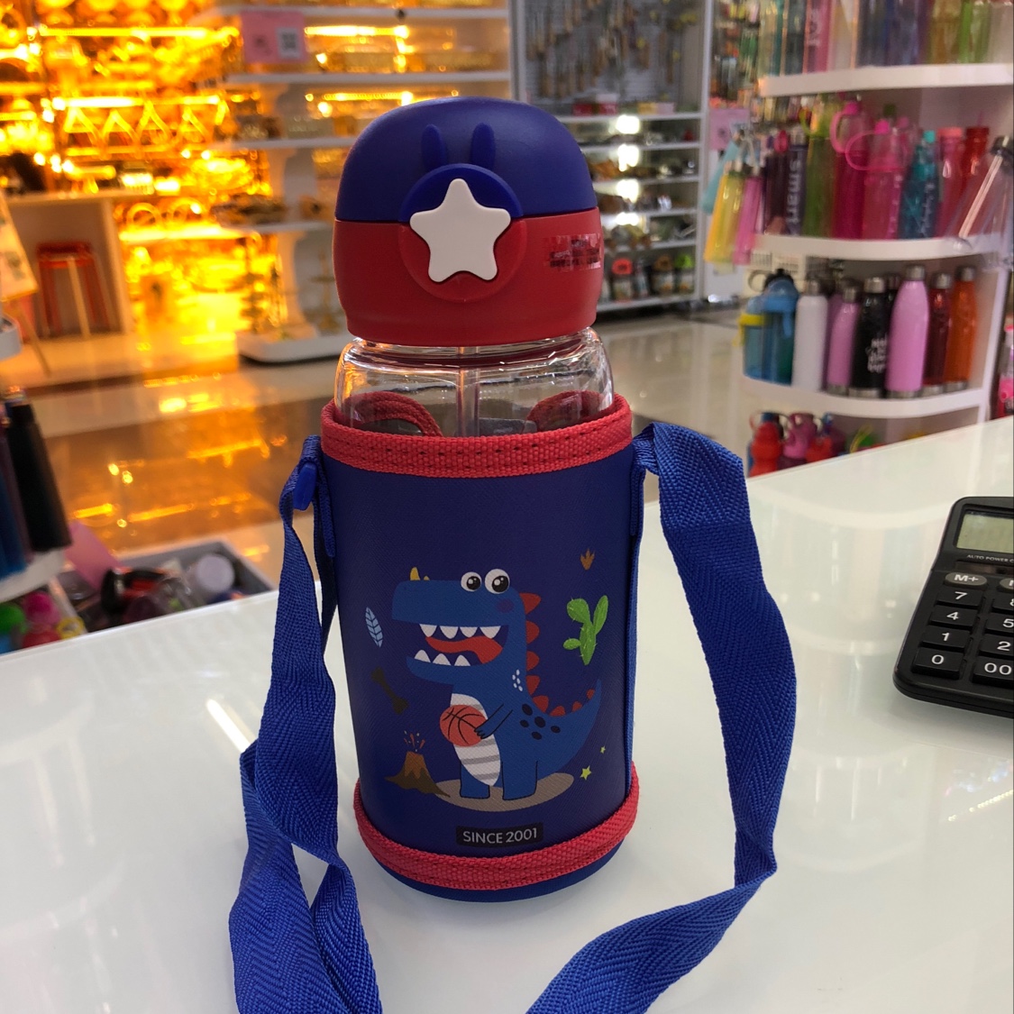 匡迪儿童水杯产品图